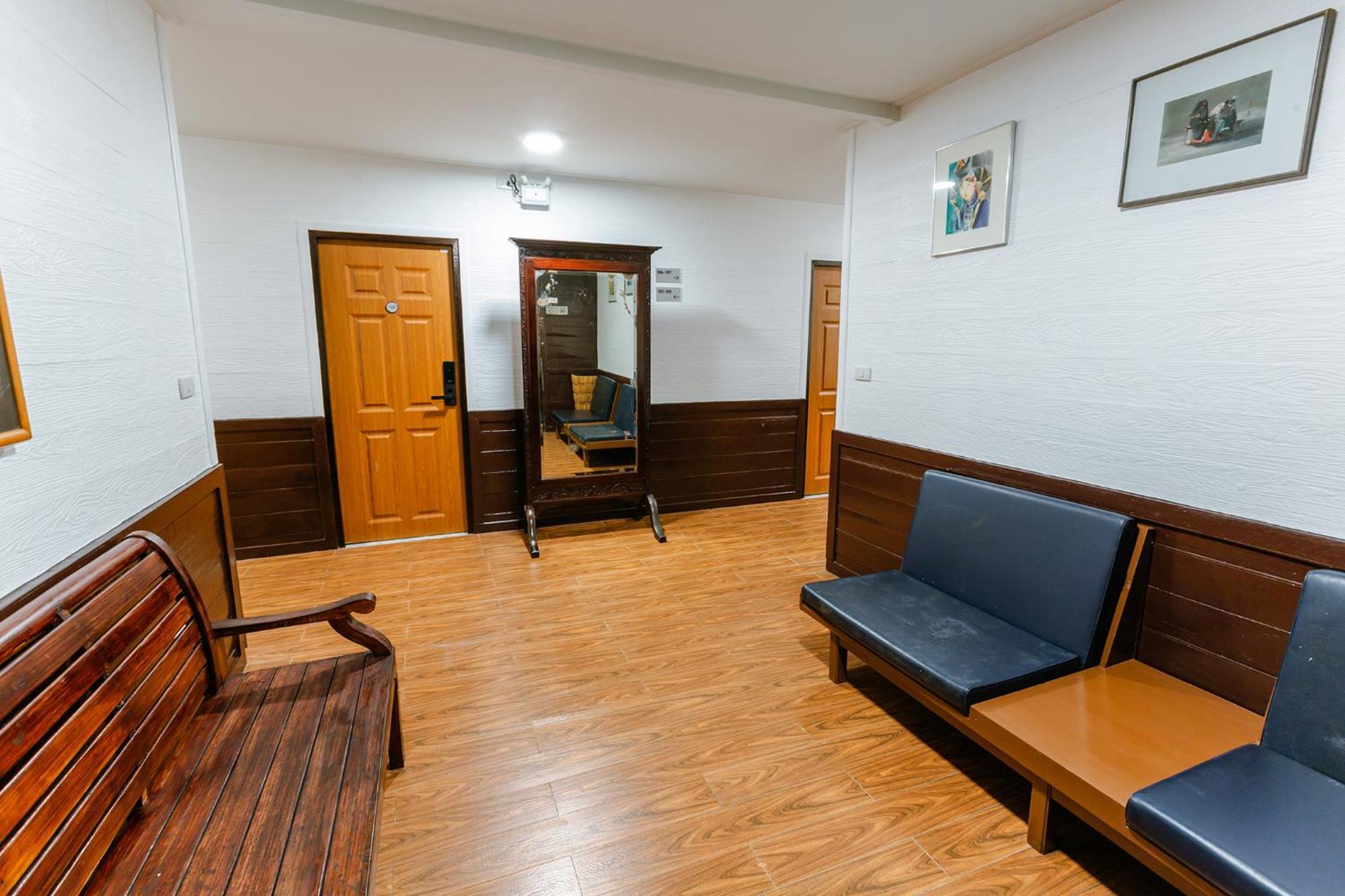 Diff Hostel Бангкок Экстерьер фото