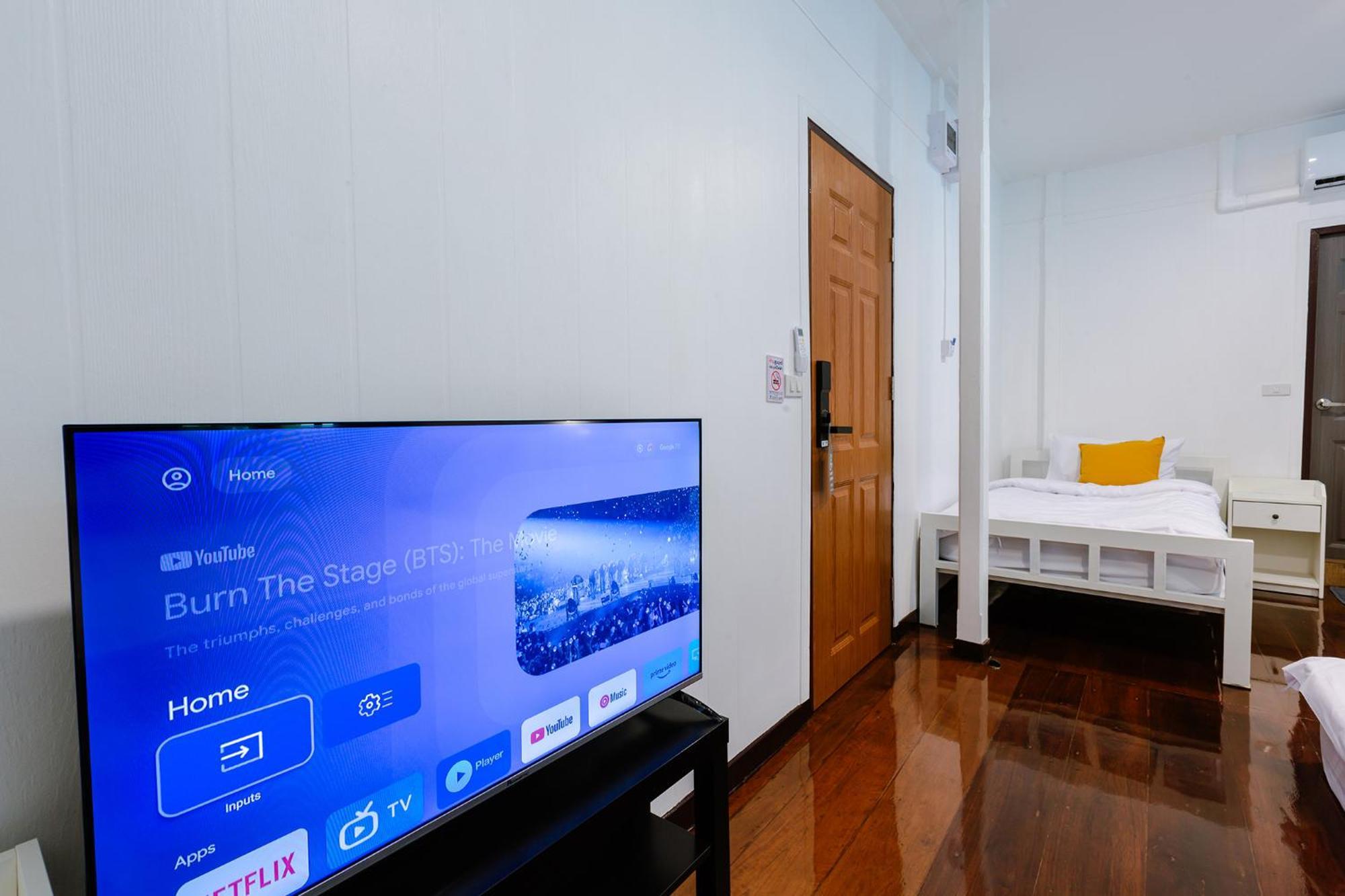 Diff Hostel Бангкок Экстерьер фото