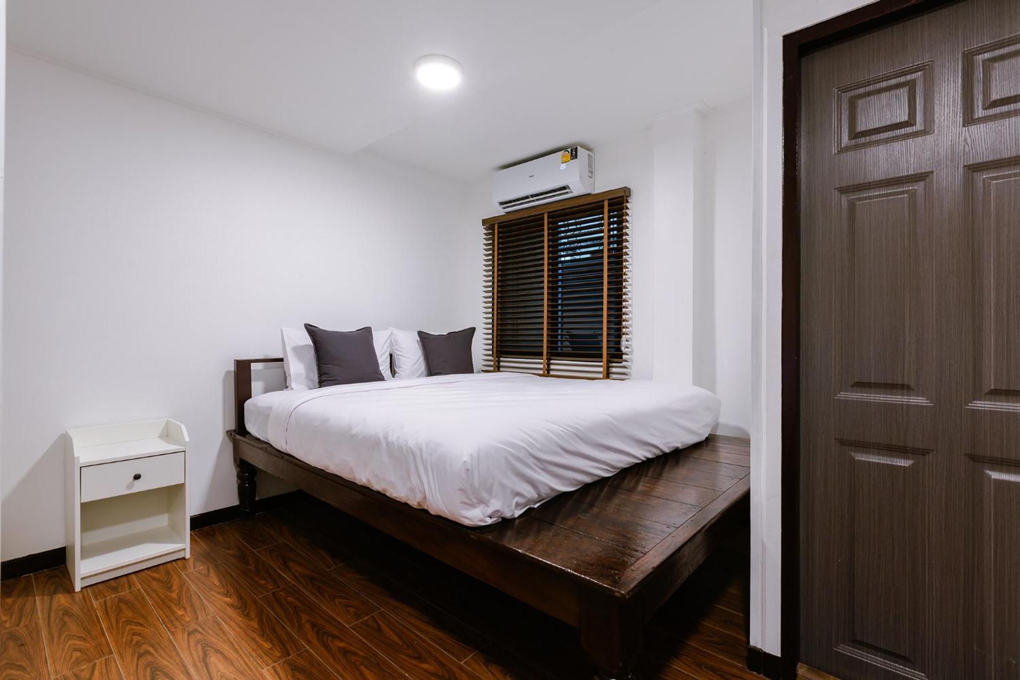 Diff Hostel Бангкок Экстерьер фото
