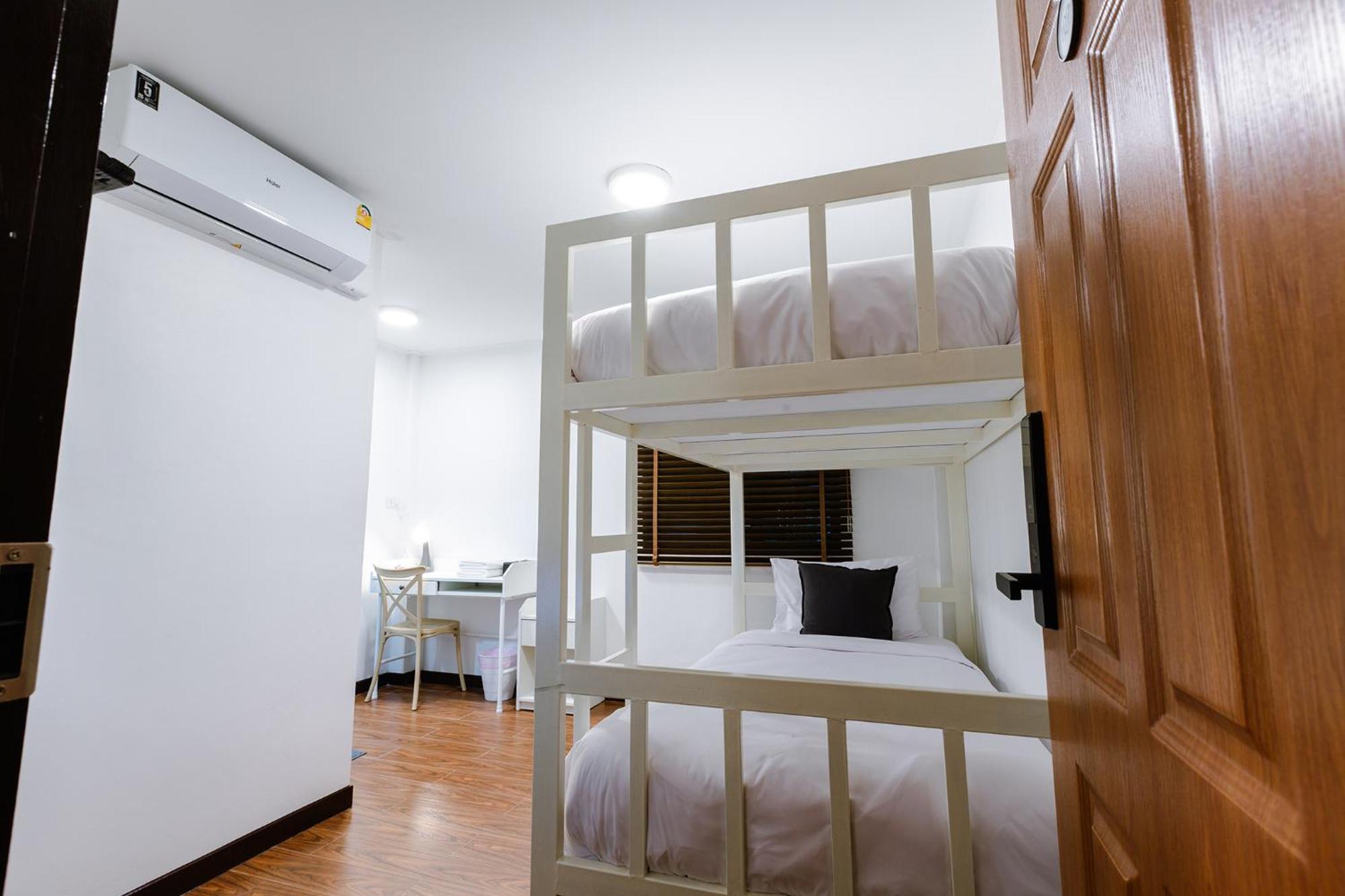 Diff Hostel Бангкок Экстерьер фото